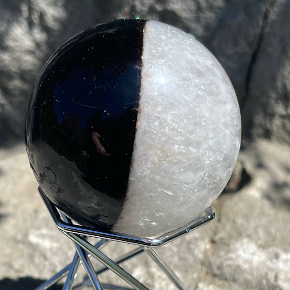 Sardonyx Black Onyx Sphere Natural Reiki 38mm